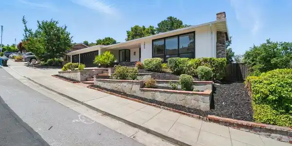 1406 Cedarwood Drive