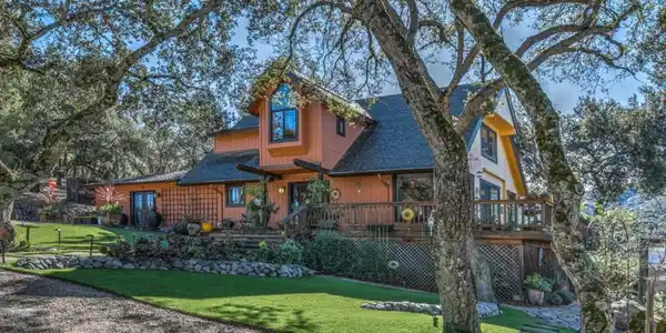 38025 Poppy Tree Lane
