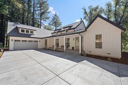 266 W Hilton Drive