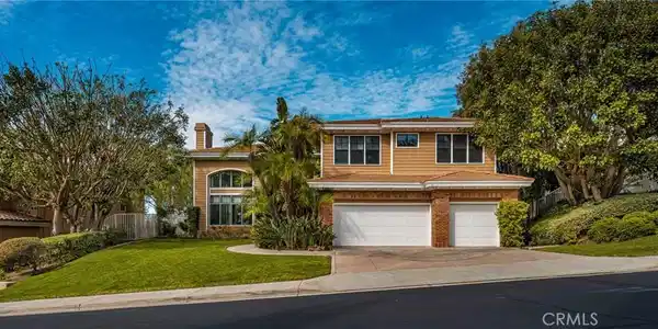 8109 E Bailey