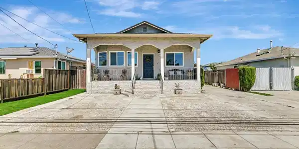 80 N 33rd Street