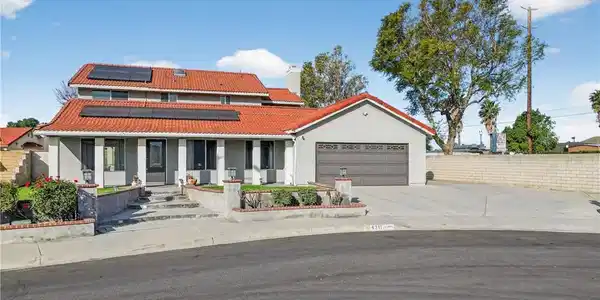 4311 Glenroy Court
