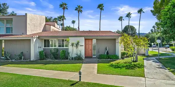 2522 N Whitewater Club Drive