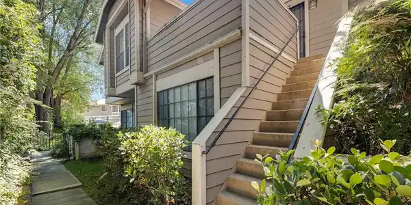 11350 Foothill Boulevard