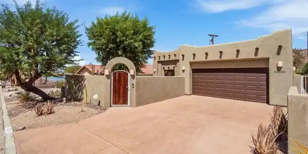 54580 Avenida Juarez