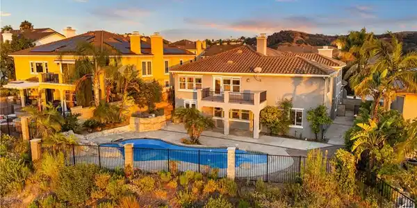 23735 Canyon Vista Court