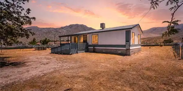 4362 Cottonwood Lane