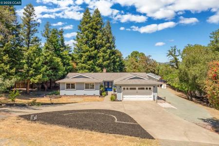 40 Loma Vista
