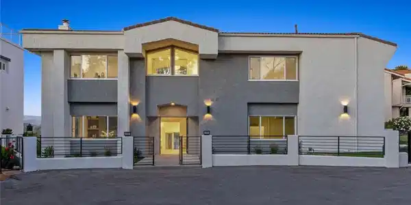 23835 Bella Vista Drive