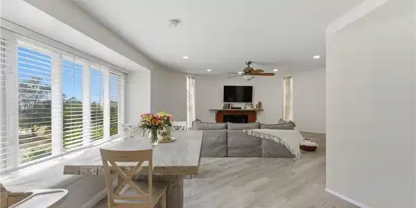 1307 Shadow Lane
