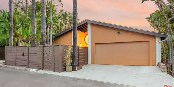 11211 Sunshine Terrace