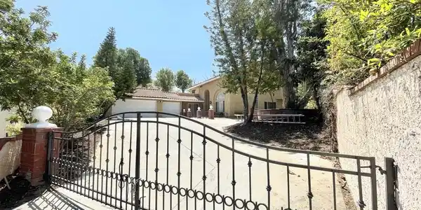 16162 Sunnyview