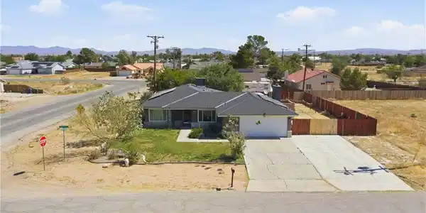 8801 Hickory