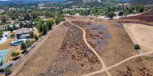 19049 Vista De Cielo