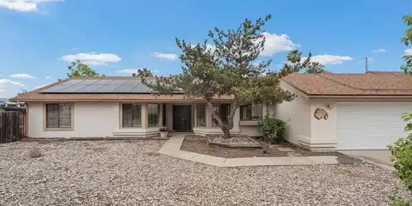 1368 Oakleaf Ln