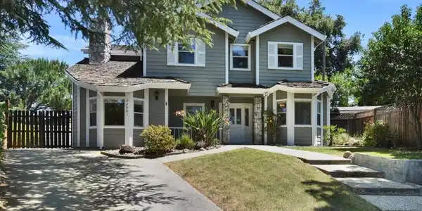 22081 Hibiscus Court