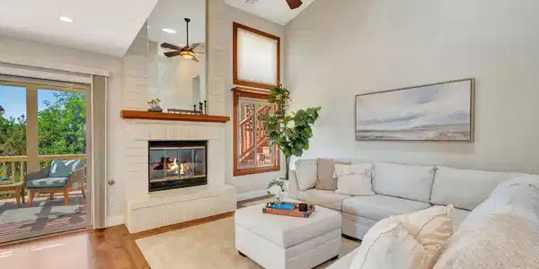 1239 Avocado Summit Dr