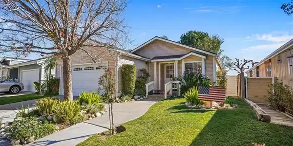 20152 Northcliff Drive