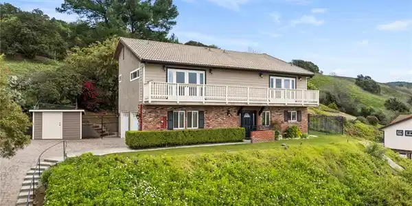 386 Olinda Drive