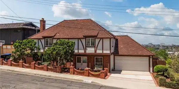 4259 Vista Largo