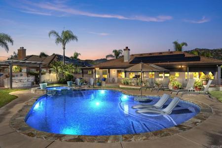 2533 Royal Troon Glen