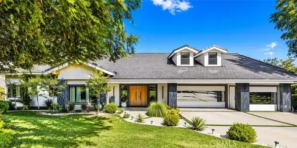 5001 Lakeview Canyon