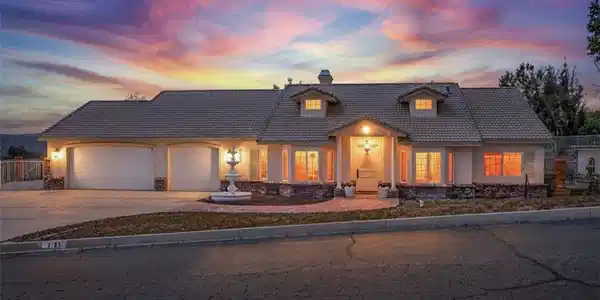 3783 W Meyers