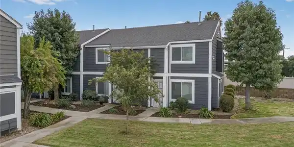 824 N Pasadena