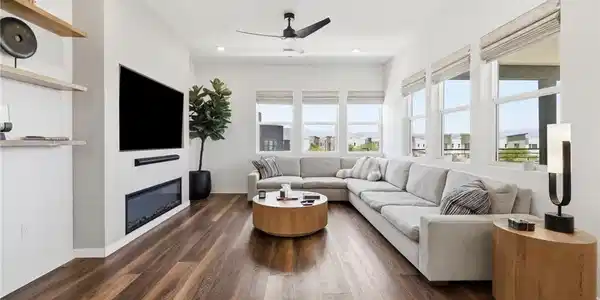 27525 Illumination Court