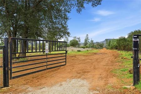 850 Old Long Valley