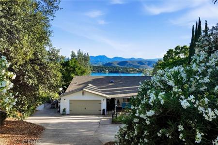 17432 Greenridge