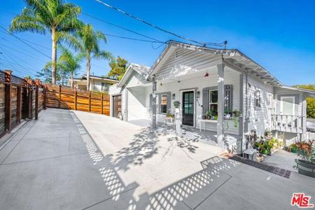 816 Terrace 49