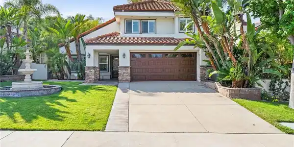 25 Westbrook Lane