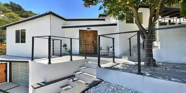 3675 Ventura Canyon