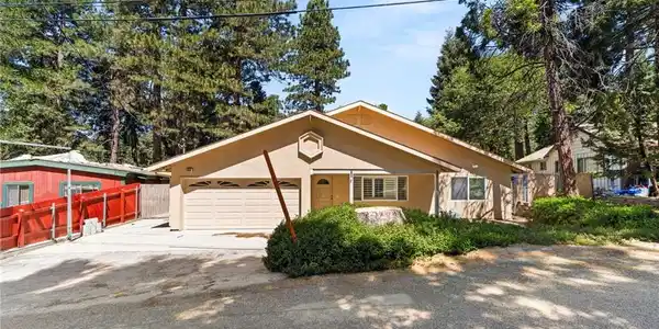 31686 Luring Pines Circle