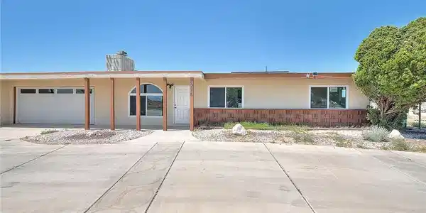 20916 Thunderbird Road