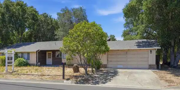 10621 Madera Drive