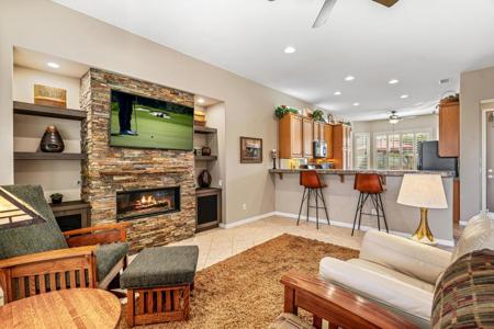 80556 Hoylake Drive