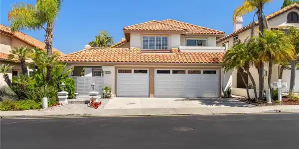 1213 Via Visalia