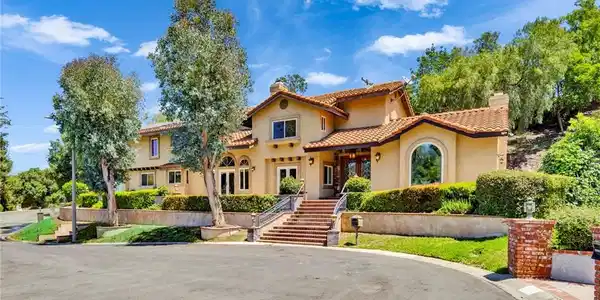 762 Harwood Court