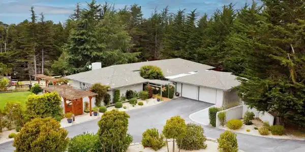 25750 Rio Vista Drive