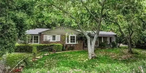 1835 Royal Oaks Drive