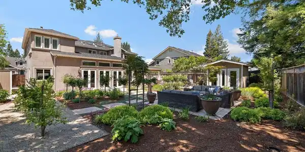 16464 Shady View Lane