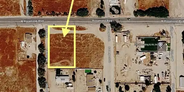 5696 Rosamond Boulevard W