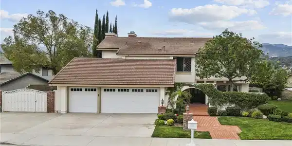 25459 Cariz Drive