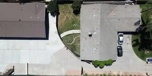 1387 W Francis