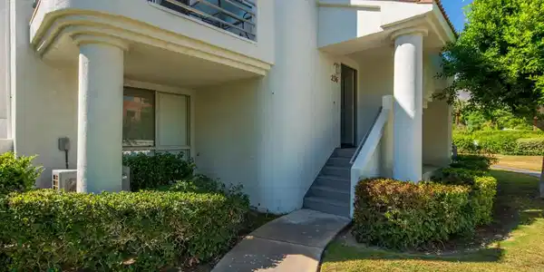 401 El Cielo Road