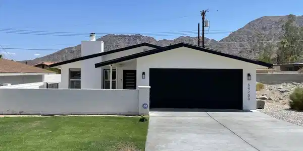 54200 Avenida Juarez