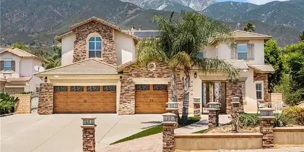 10140 Jacaranda Court