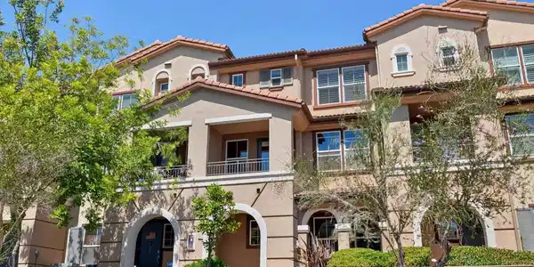 1908 Montilla Street